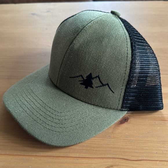 Green Mountains Trucker Hat - Picture 2 of 3